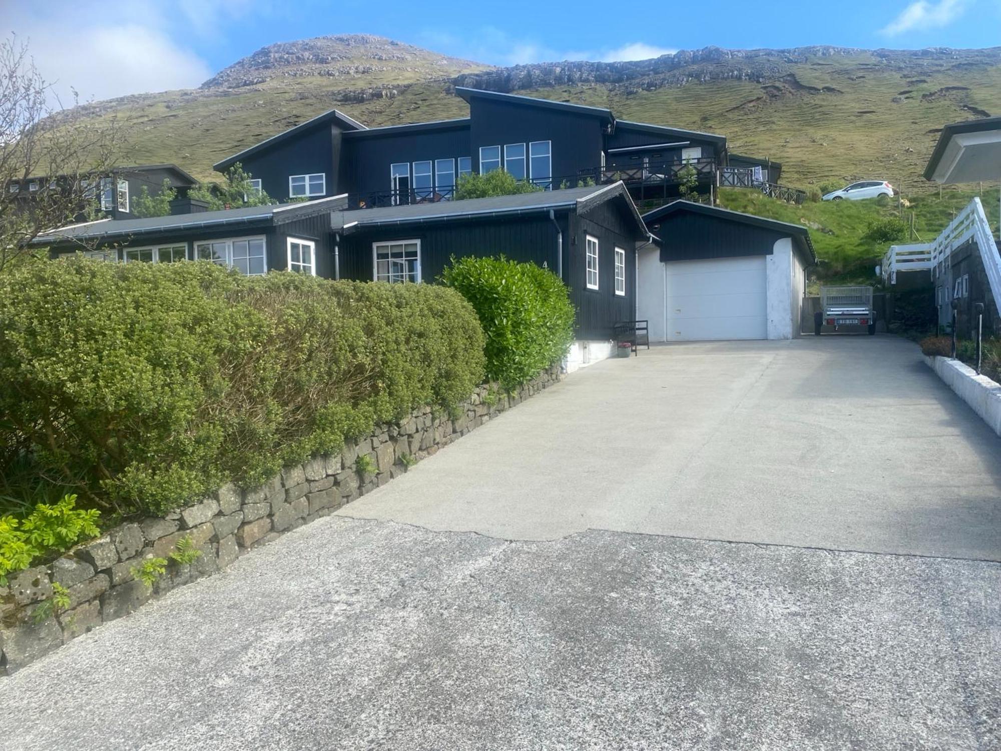 Villa Cosy House With Stunning View à Sørvágur Extérieur photo